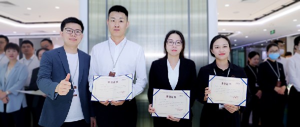 精服務(wù)·力行之星 | 躬身力行勤奮斗，超越自我贏未來